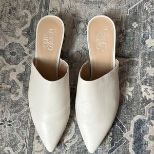 NWT - Franco Sarto Cream Flats - Size 7